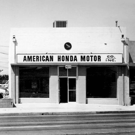 Photo historique de la Honda Motor Co. à Los Angeles.