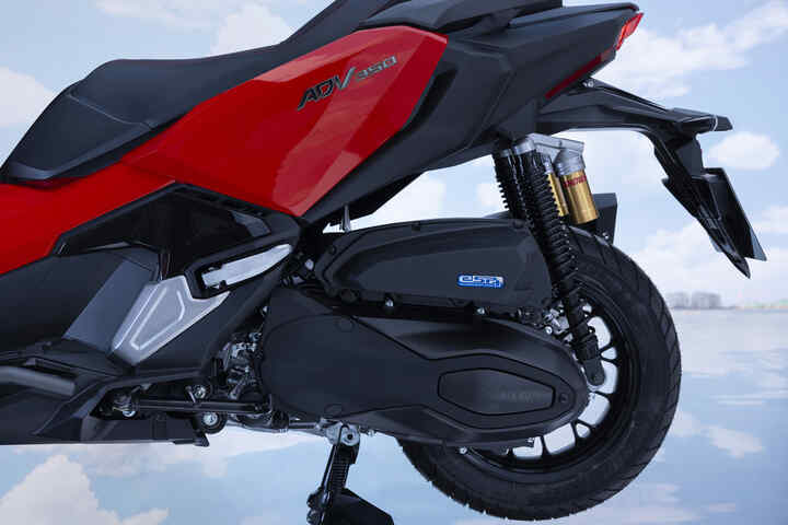 ADV350 Honda est garanti jusqu'à 6 ans
