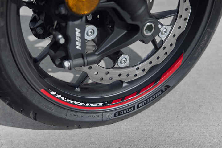 Assurez votre CB750 Hornet Honda Assurance