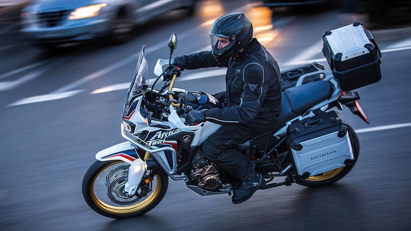 L'Africa Twin en ville