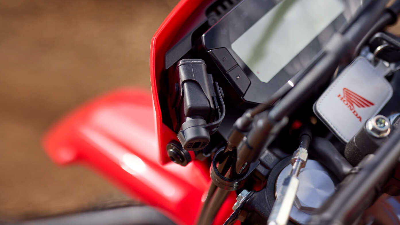 Prise de charge USB-C pour CRF300L