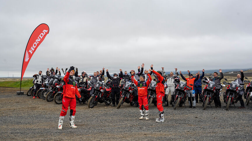 Paysage du Maroc entre passionnés de la moto sur la Honda Adventure Road.