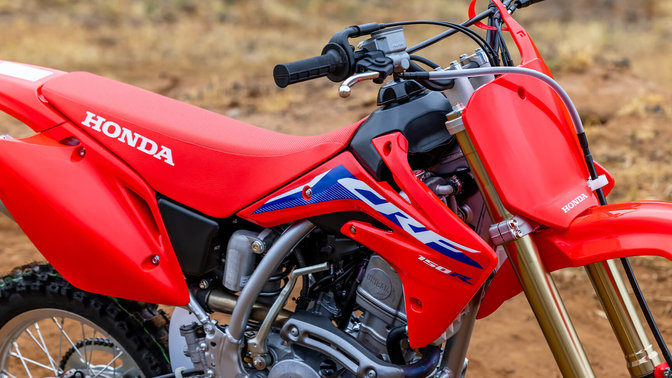 CRF150R Un avantage dès le démarrage