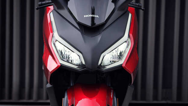 Éclairage à LED du Honda Forza 350