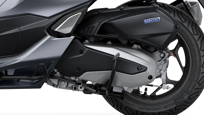 Honda PCX125 - Moteur SACT quatre soupapes eSP+ à refroidissement par eau plus puissant 