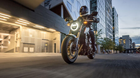 2 loyers LOA offerts CB650R